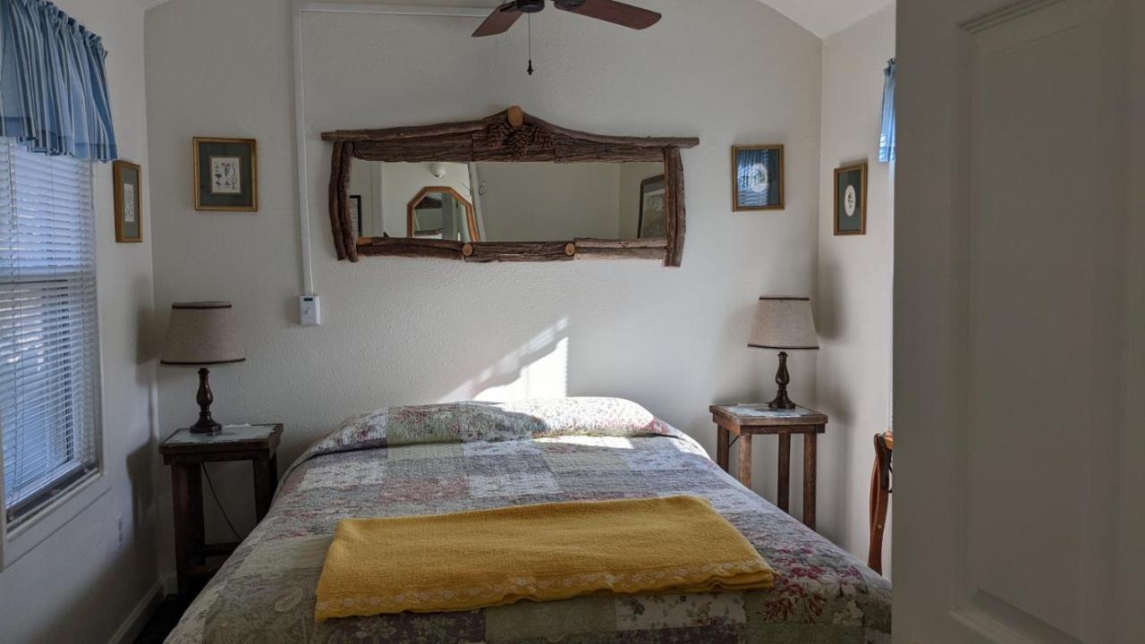 Apple Place Room #1 Miramonte 外观 照片